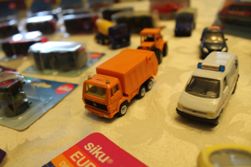 Illustration for article titled Enormous Die-Cast Collection - Box 9 - Siku